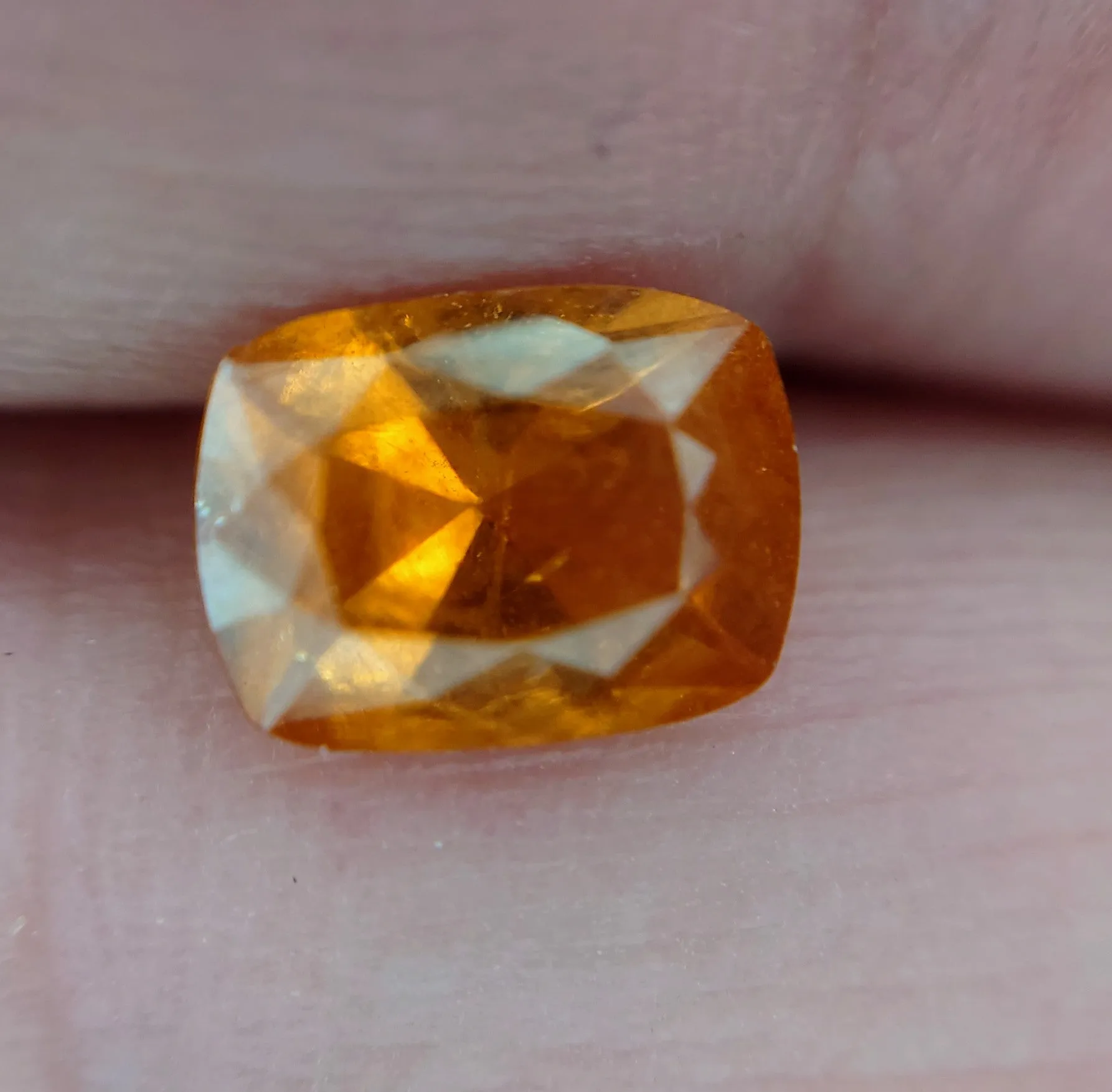 1.36ct MEDIUM ORANGE SPESSARTINE GARNET