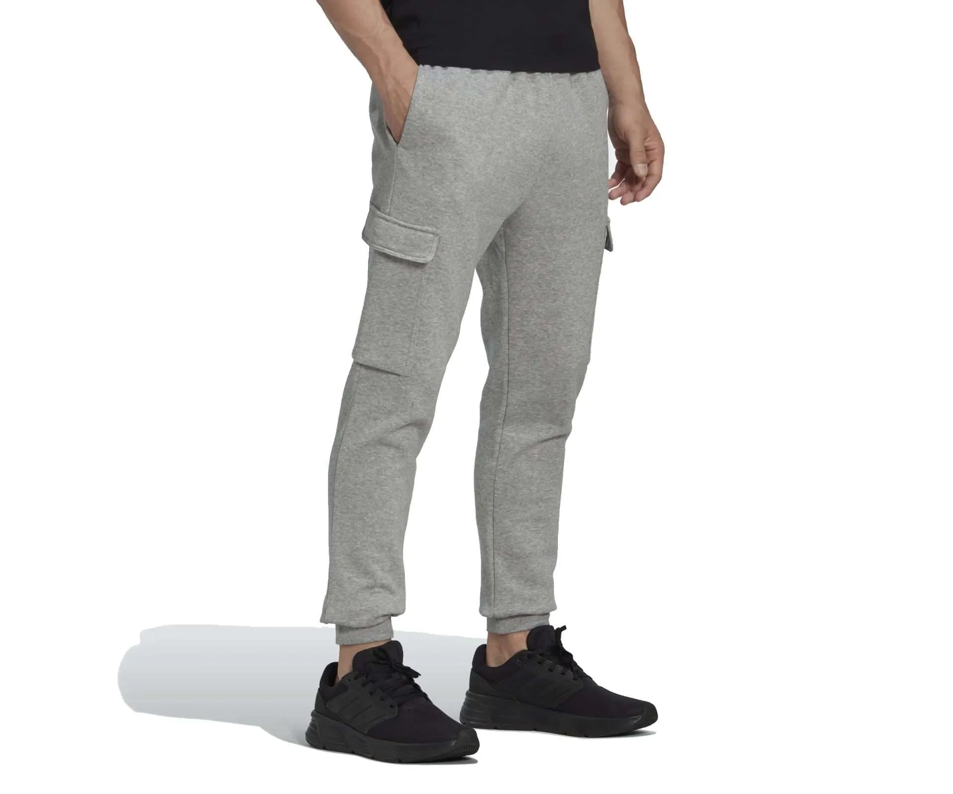 adidas Men’s Essentials Fleece Regular Tapered Cargo Pants