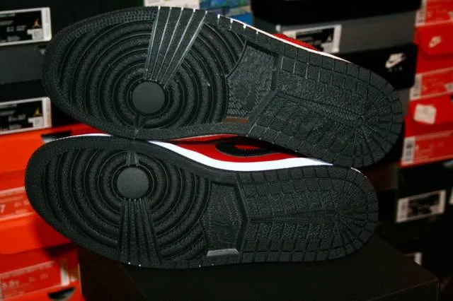 AUTHENTIC NIKE AIR JORDAN 1 Low 'Reverse Bred' Red Black...