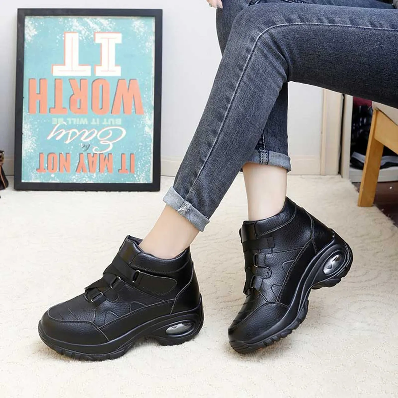 Black velcro thread accents double rocker bottom shoe boot