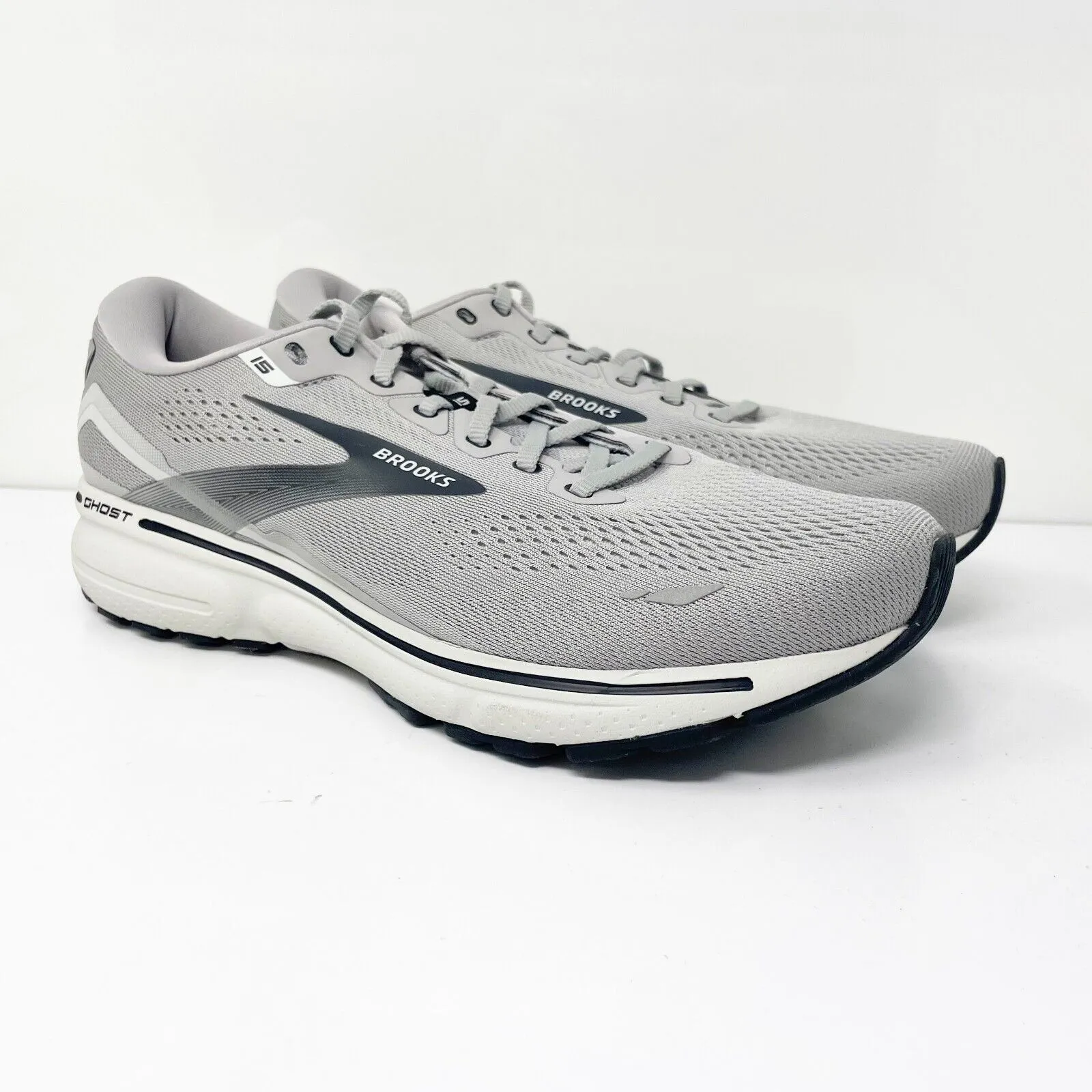 Brooks Mens Ghost 15 1103932E098 Gray Running Shoes Sneakers Size 11 2E