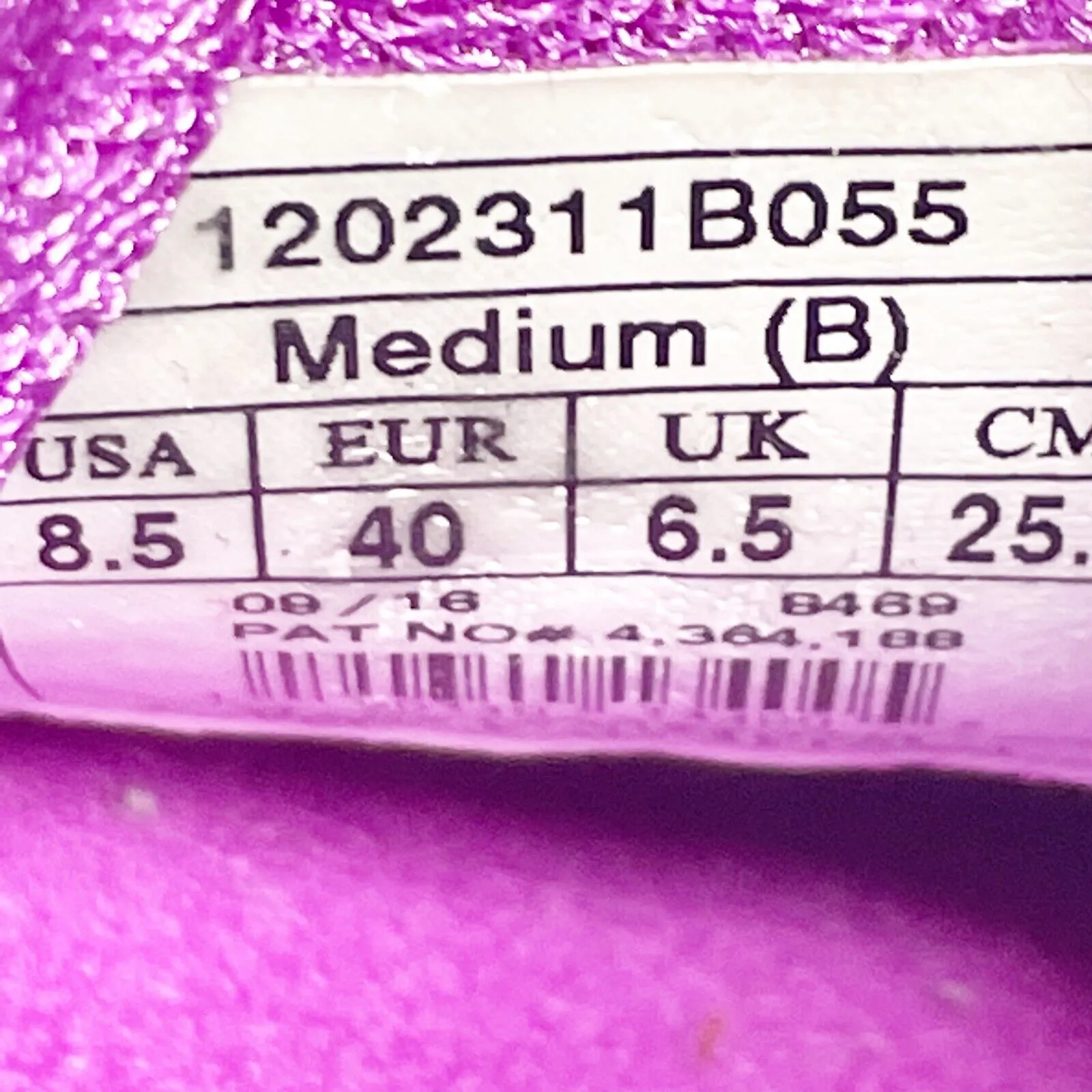 Brooks Womens Adrenaline GTS 17 1202311B055 Gray Running Shoes Sneakers Sz 8.5 B