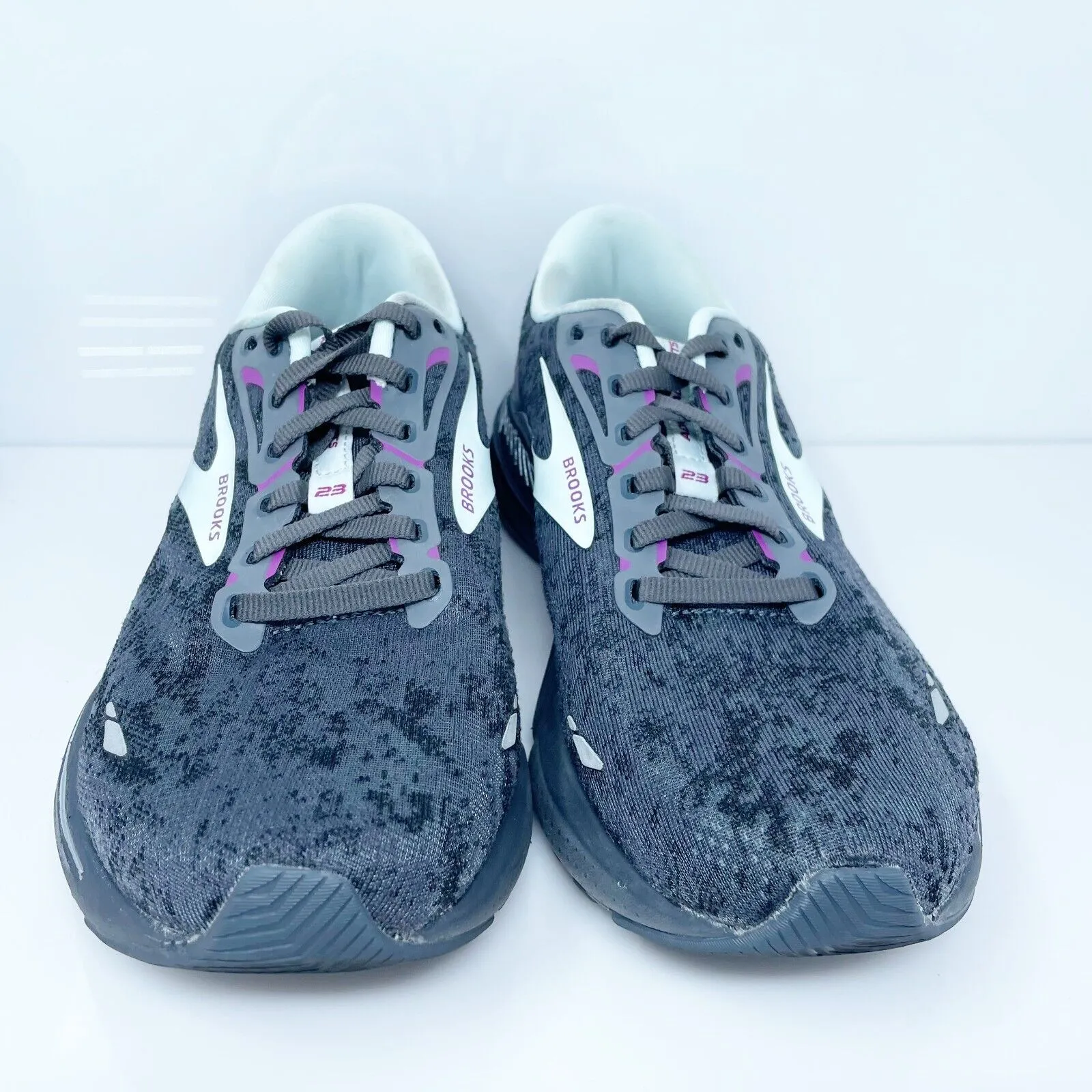 Brooks Womens Adrenaline GTS 23 1203811D072 Black Running Shoes Sneakers Sz 10 D