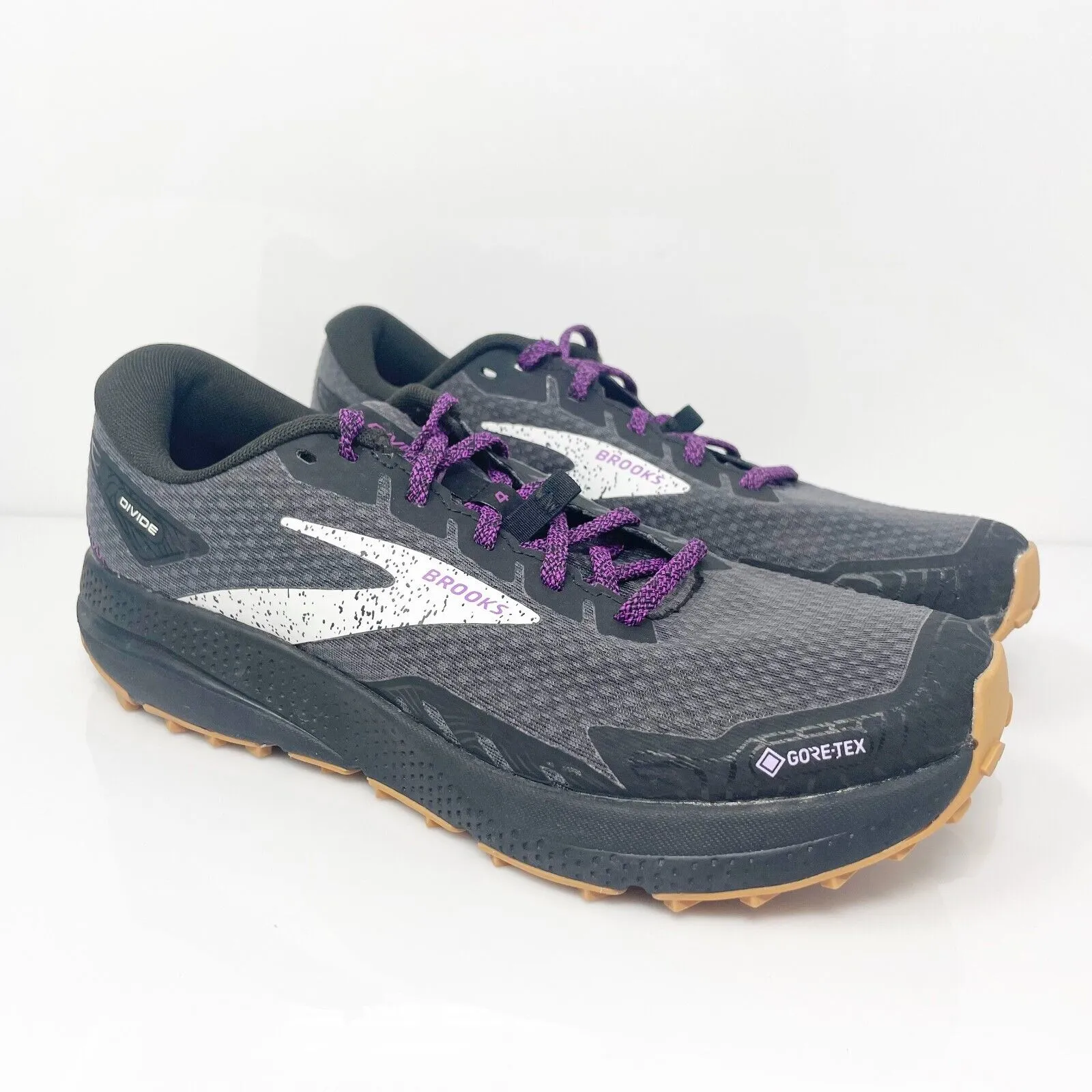 Brooks Womens Divide 4 GTX 1203931B073 Black Running Shoes Sneakers Size 8.5 B