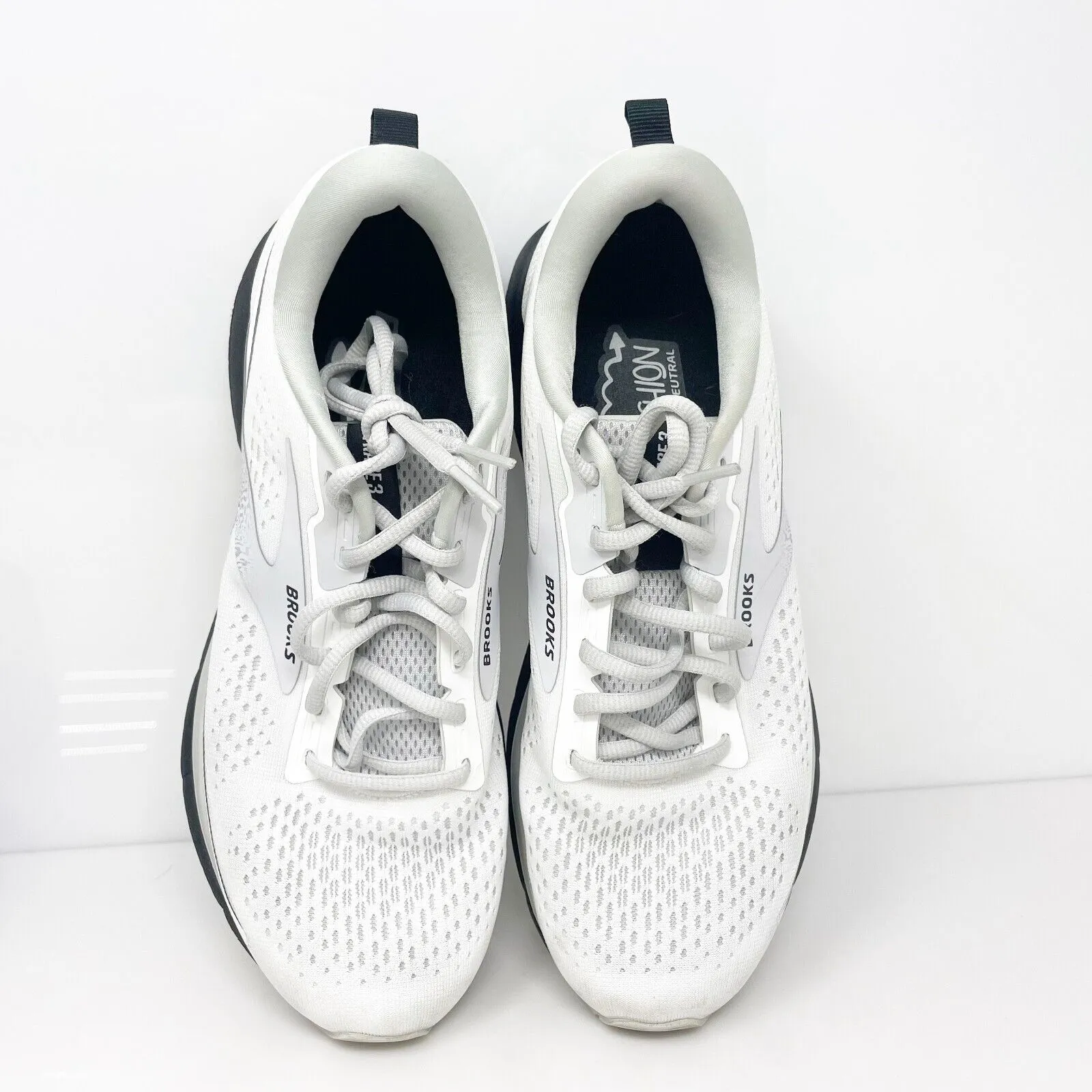 Brooks Womens Trace 3 1204011B191 White Running Shoes Sneakers Size 10 B