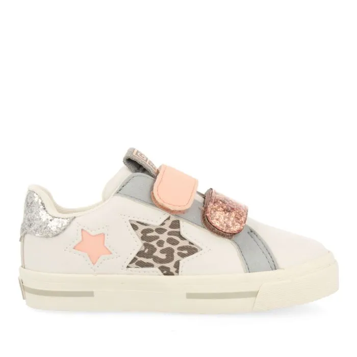 Caiana girls white sneakers with stars and glittery details