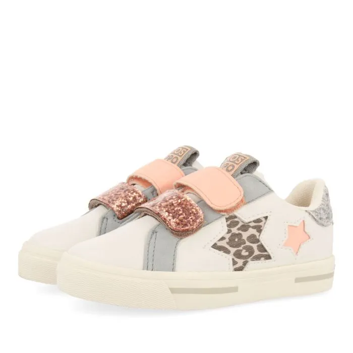 Caiana girls white sneakers with stars and glittery details