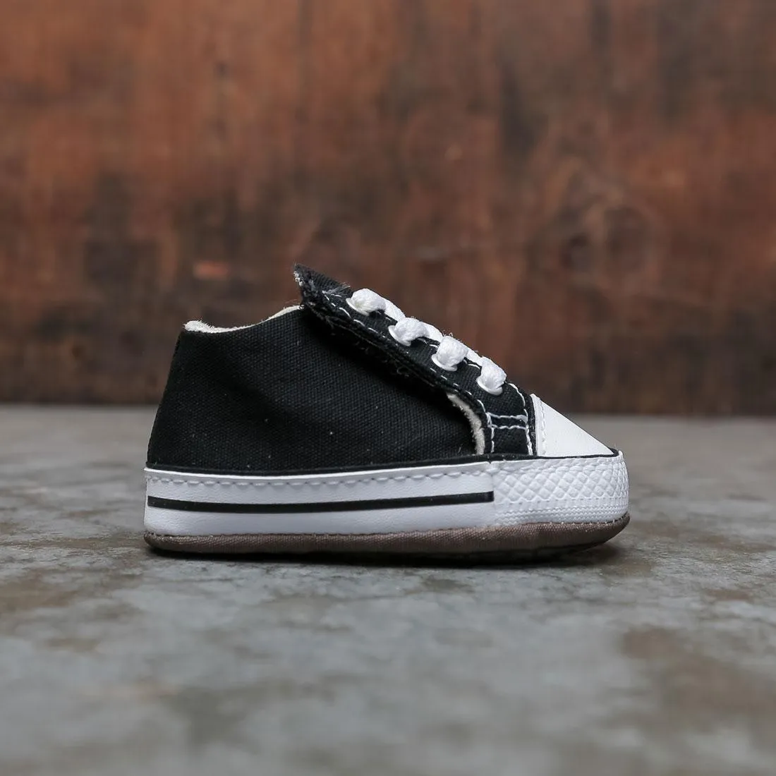 Converse Infants Chuck Taylor All Star Cribster Mid (black / natural ivory / white)