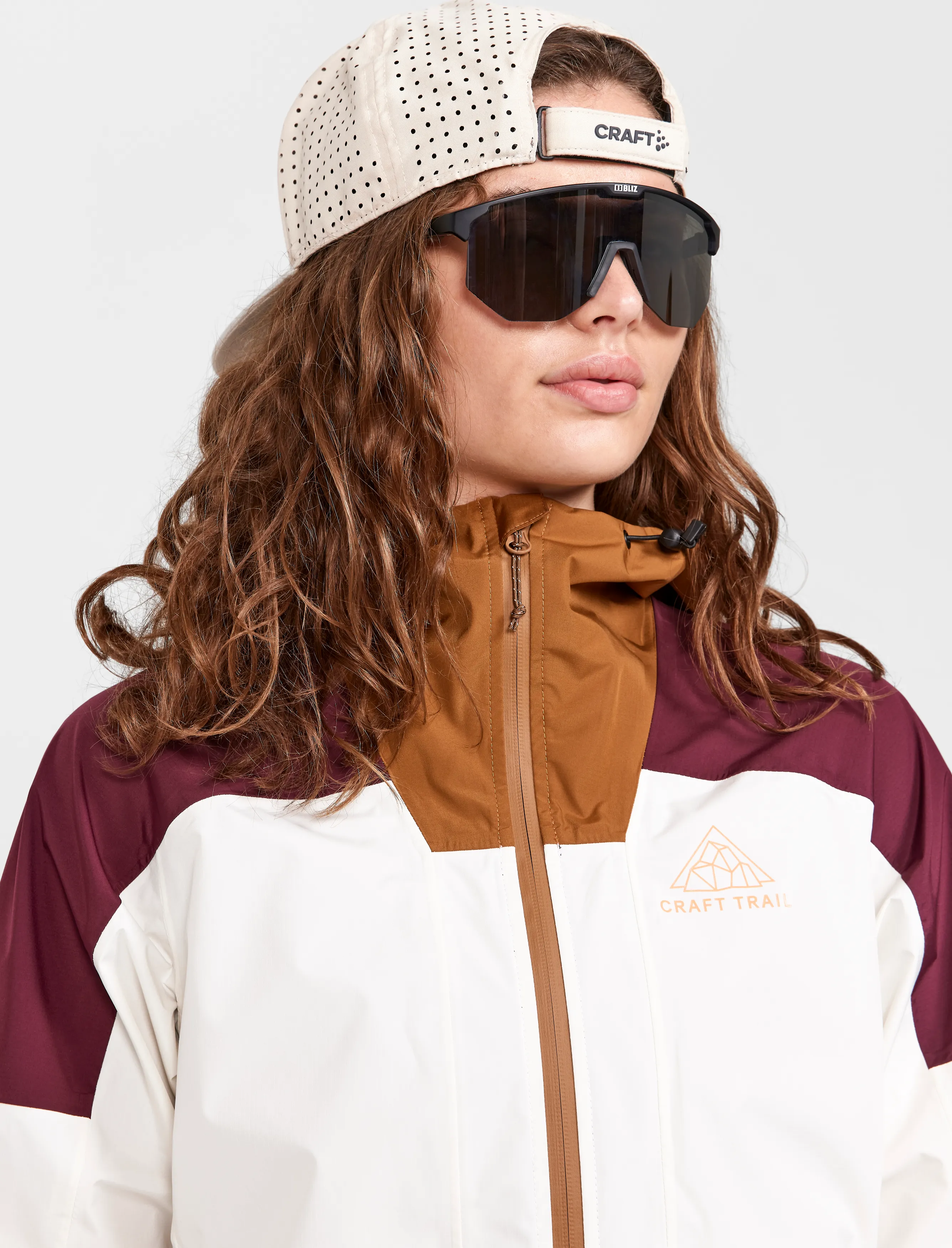 Craft Women's Pro Trail Hydro Jacket Tofu/Roots | Buy Craft Women's Pro Trail Hydro Jacket Tofu/Roots here | Outnorth