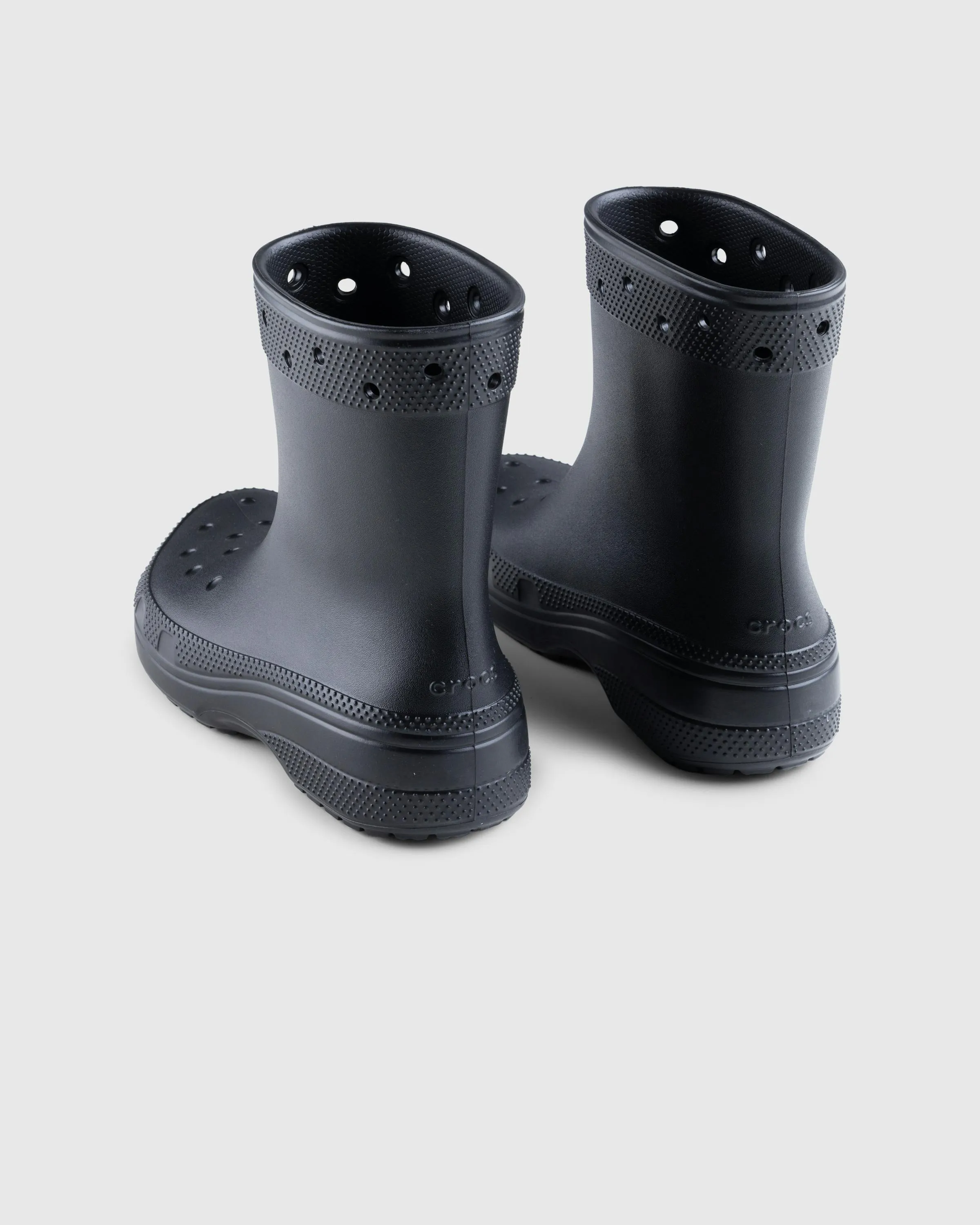 Crocs – Classic Boot Black | Highsnobiety Shop