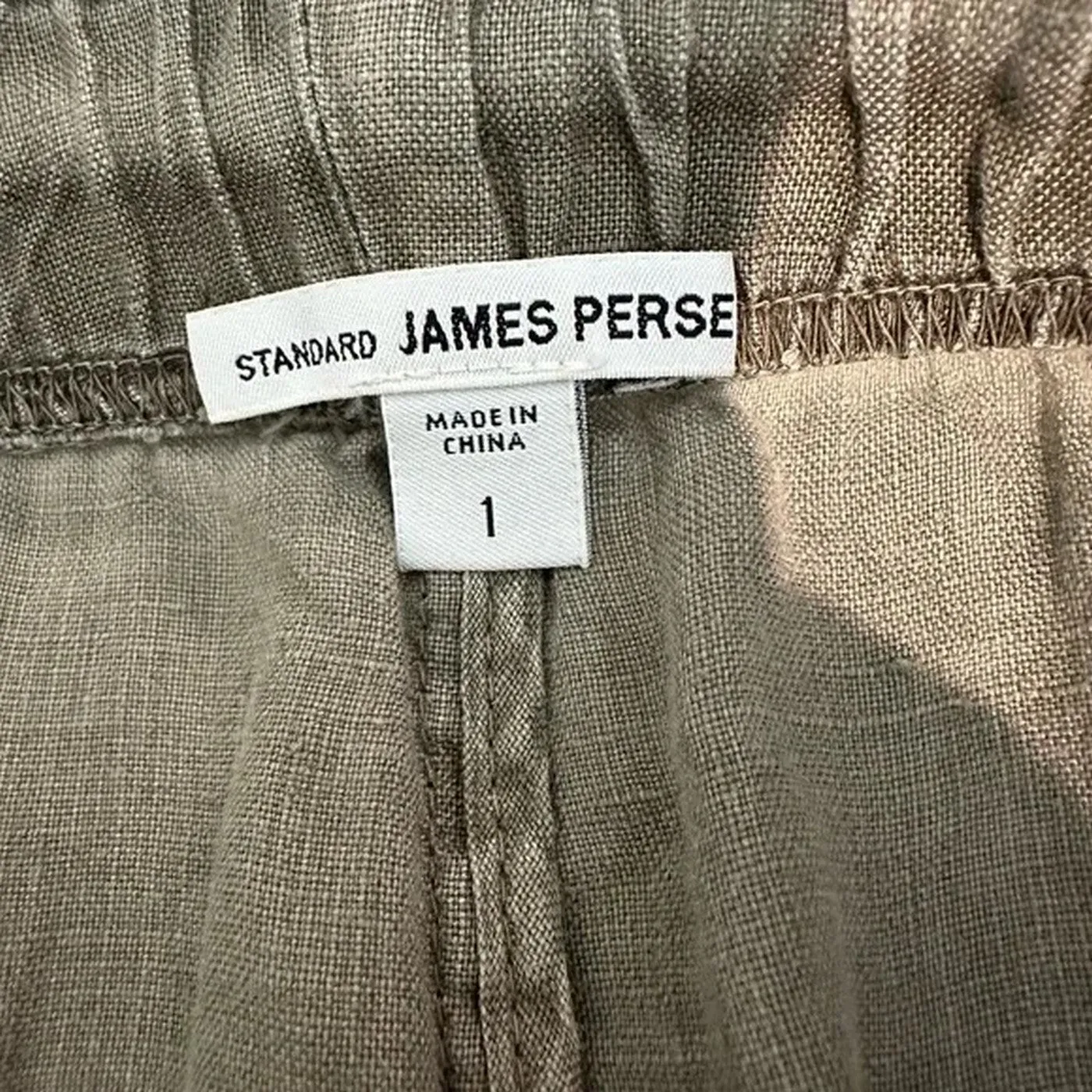 Lightweight Linen Short-Eggplant