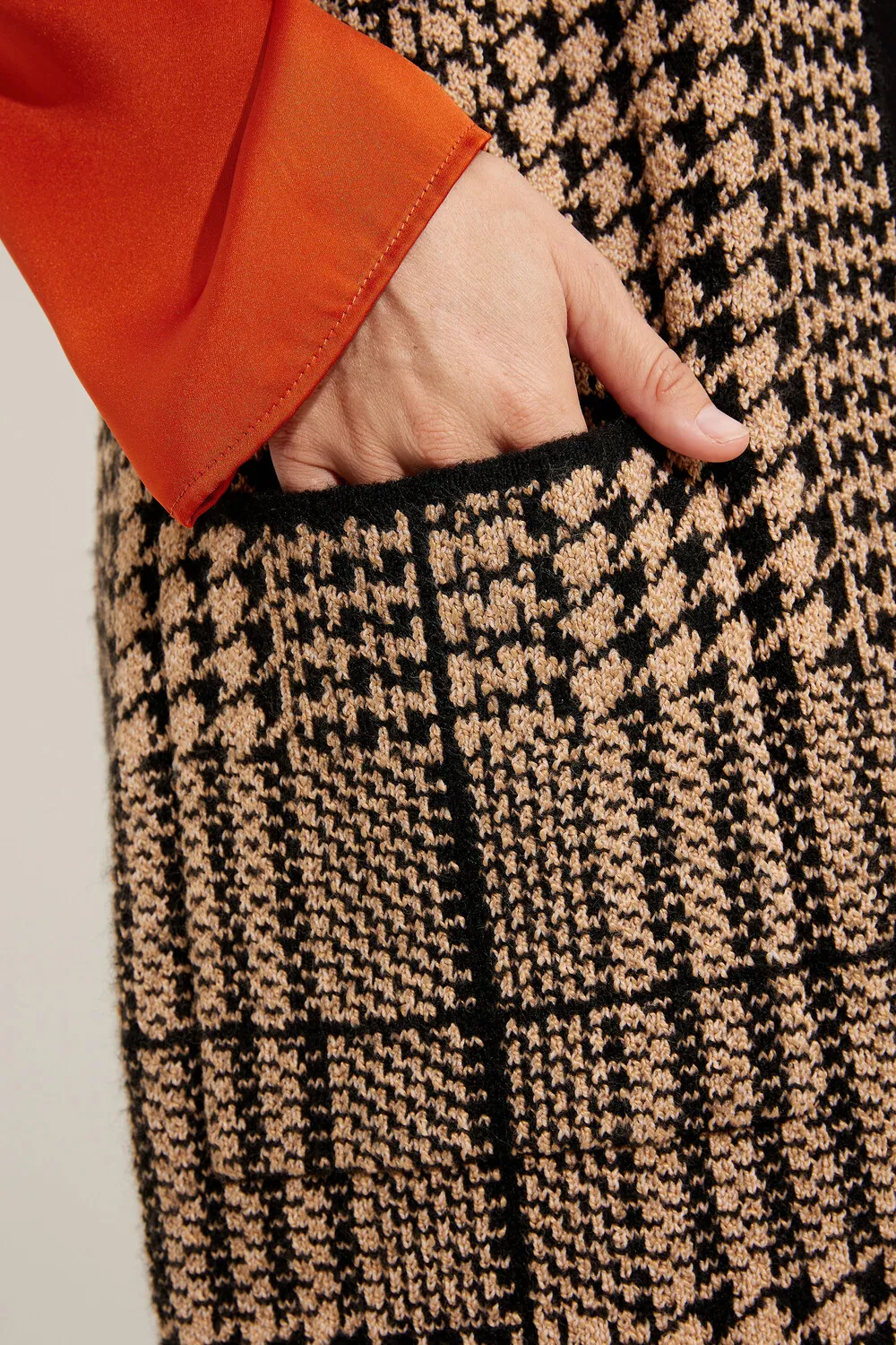 Long-length Houndstooth Vest Style 233957
