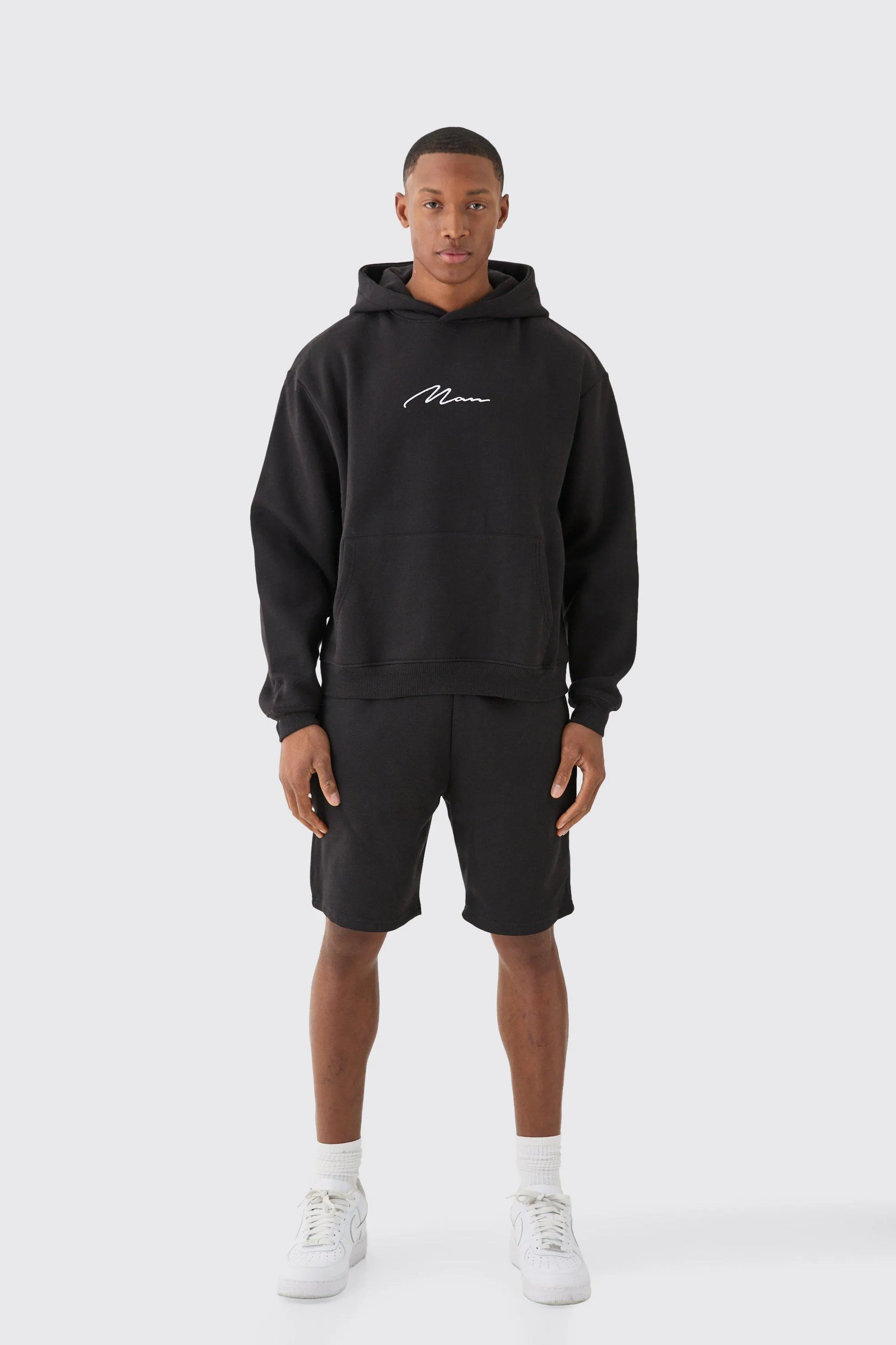 Man Signature Oversized Boxy Loose Short Tracksuit | boohooMAN UK