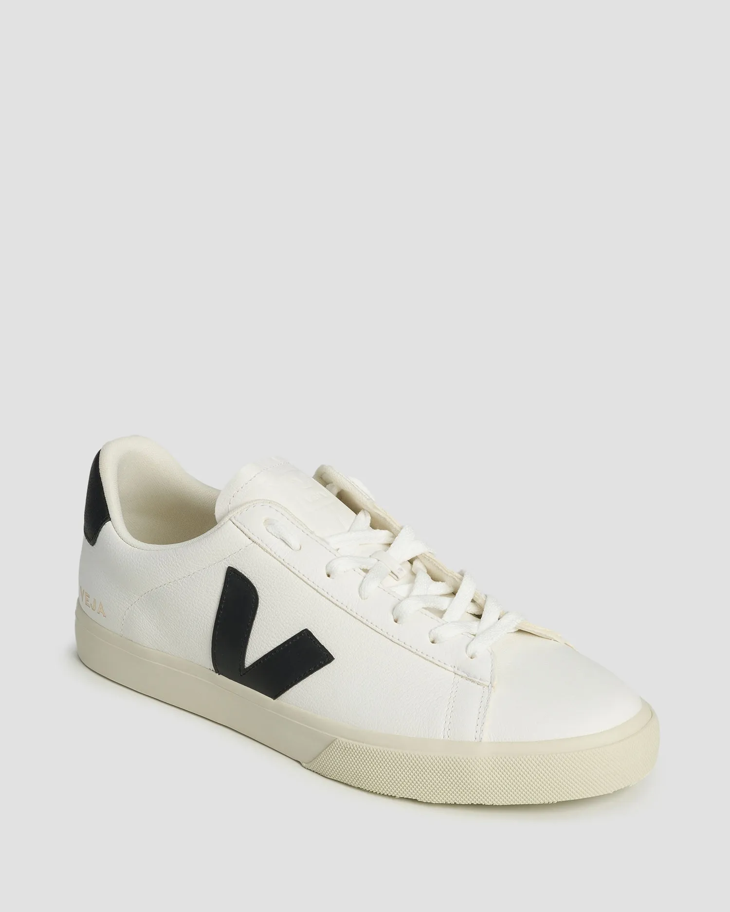 Men’s white shoes Veja Campo CP0501537m-extrawhiteblack