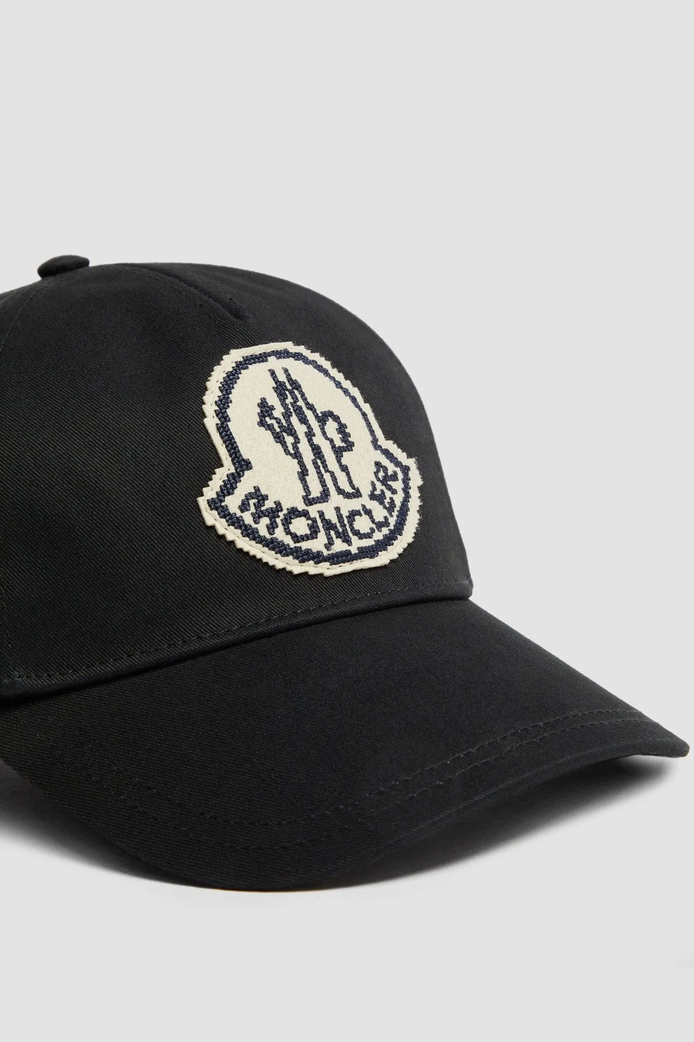 Moncler - Casquette black en gabardine