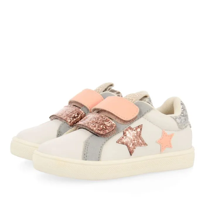 Natercia babies white sneakers with glittery details andastel colours