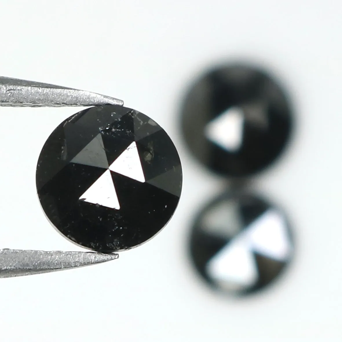 Natural Loose Round Rose Cut Diamond Black Color 1.98 CT 5.40 MM Rose Cut Shape Diamond L1748