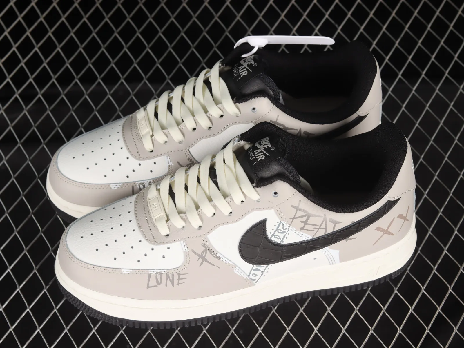 Nike Air Force 1 07 Low Beige Light Grey Black LT5986-921