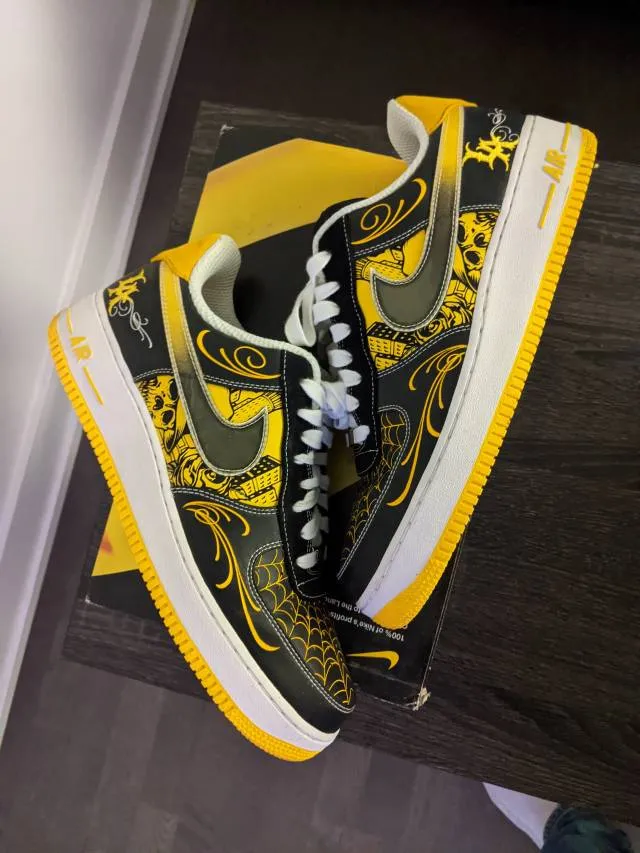 Nike air force 1 low mr cartoon livestrong