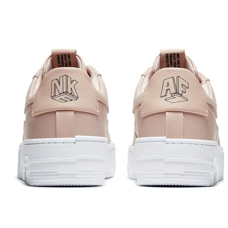 Nike - Baskets Air Force 1 Pixel - Beige - Femme