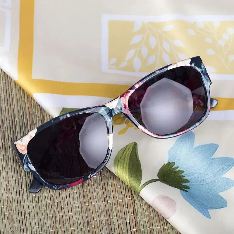 Personalised Sunglasses. Design Your Own Custom Sunglasses