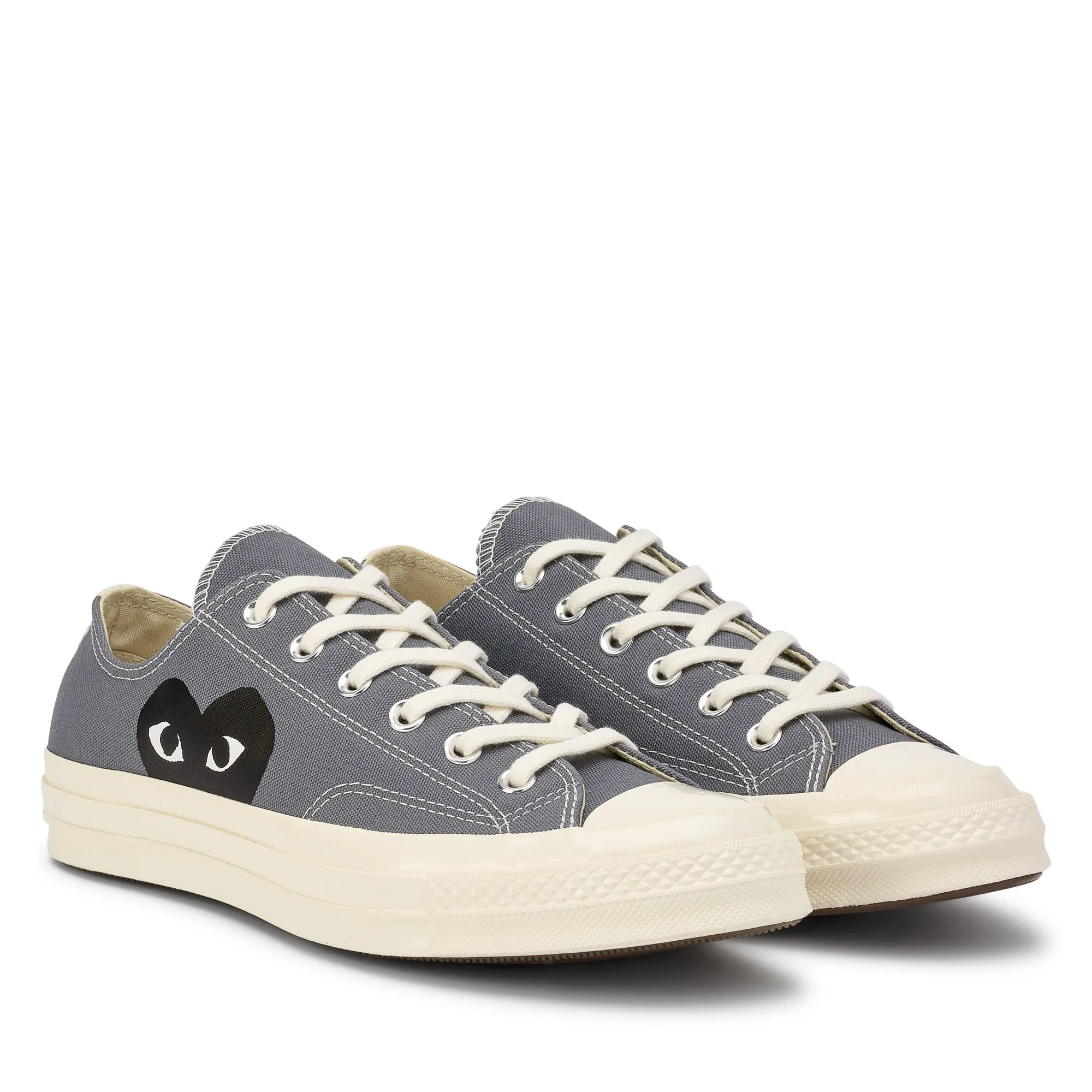 Play Converse Black Heart Chuck Taylor All Star ’70 Low Sneakers  Grey