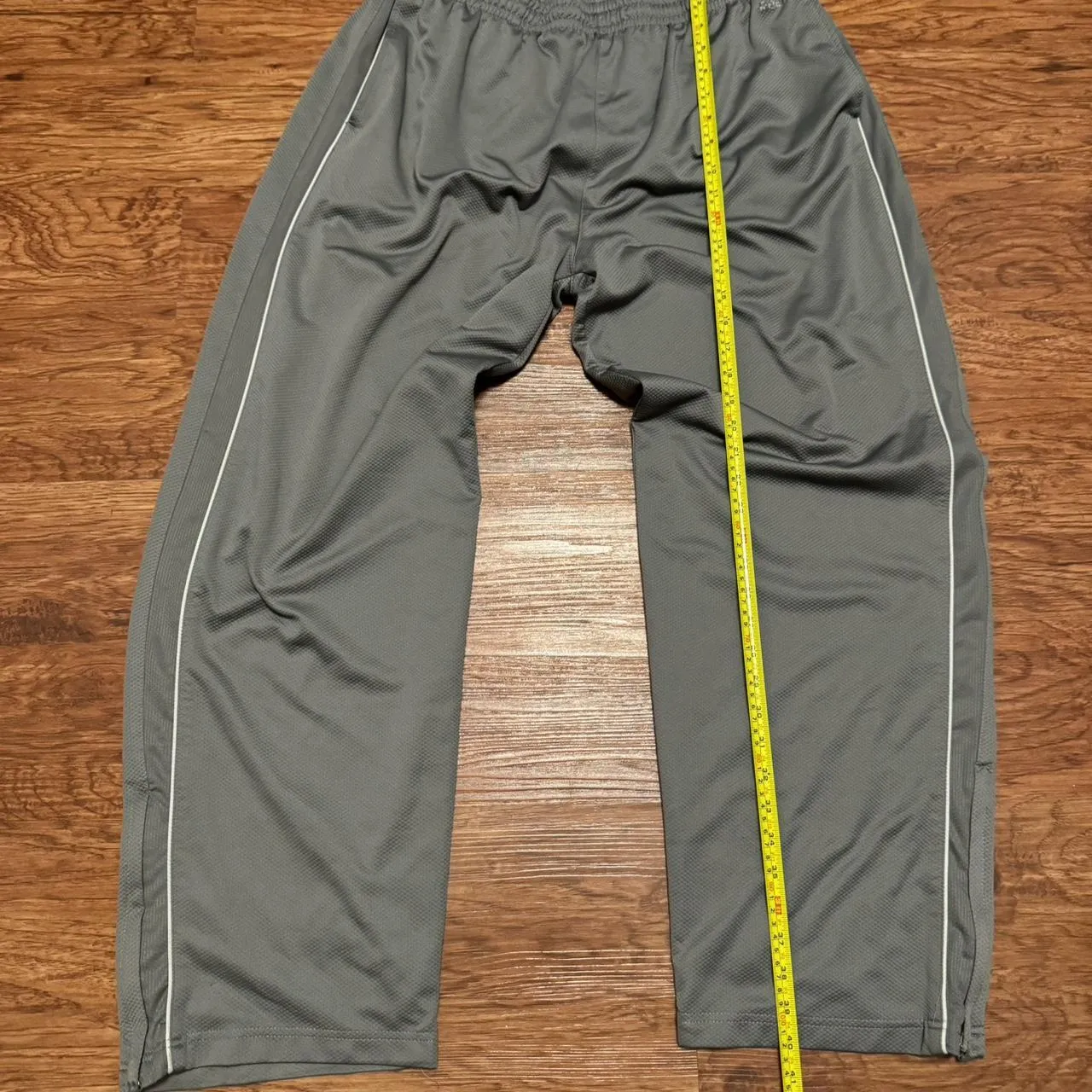 Reebok Men's Grey Joggers-tracksuits