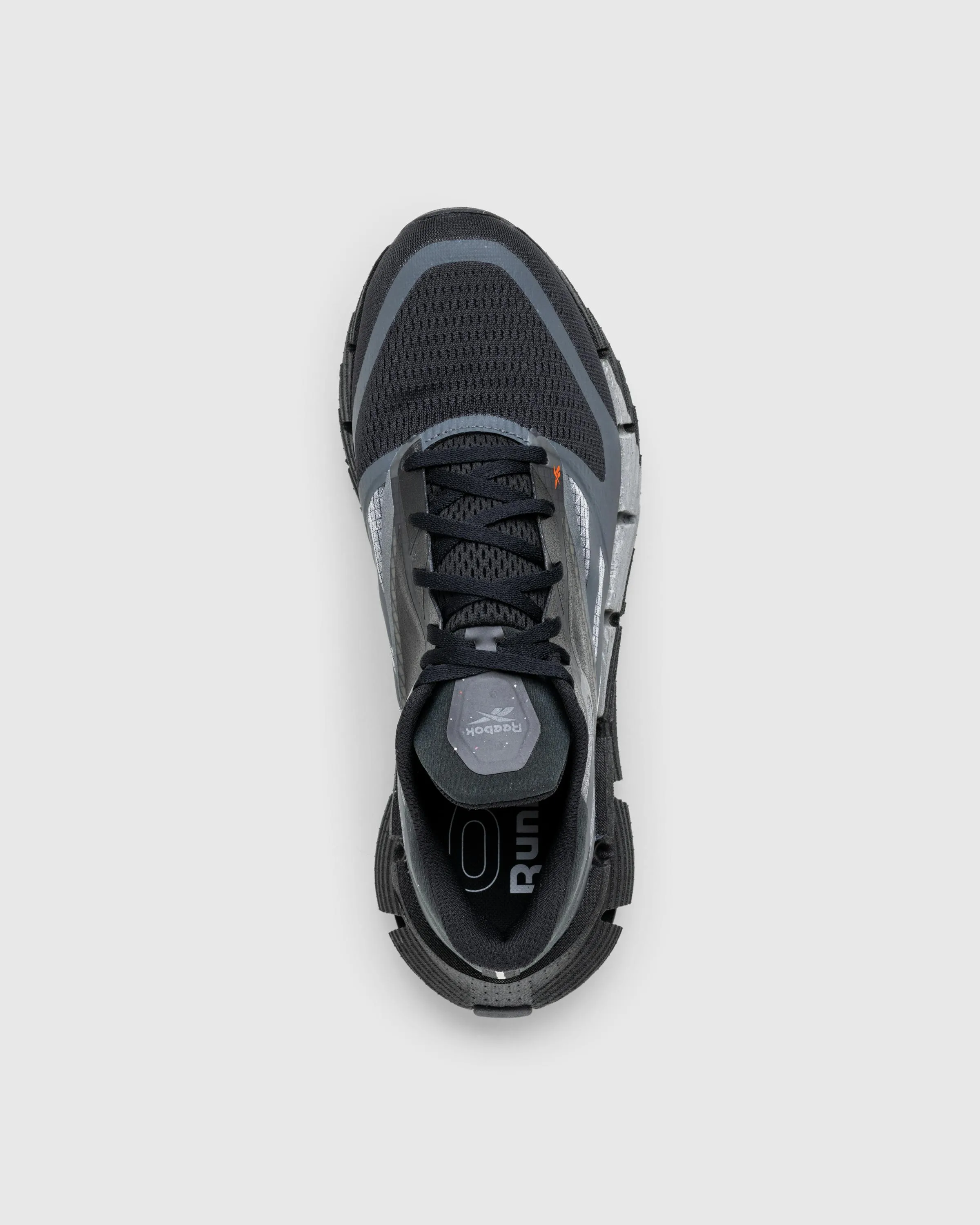 Reebok – FloatZig Black | Highsnobiety Shop