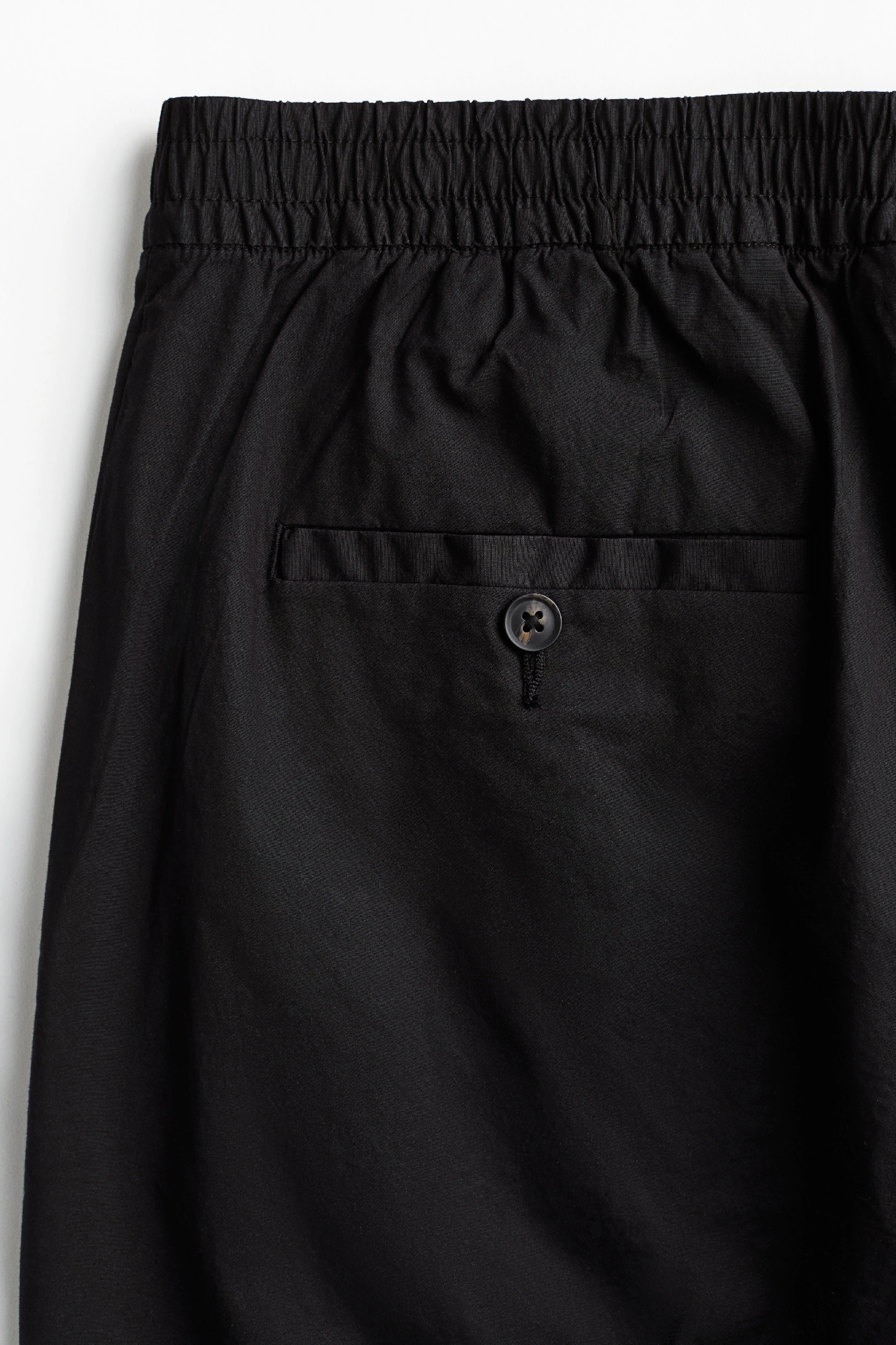 Regular Fit Tailored joggers - Regular waist - Ankle length - Black - Men | H&M GB