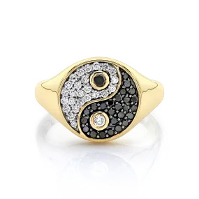 Signet Ring - Yin Yang / 14k Yellow Gold