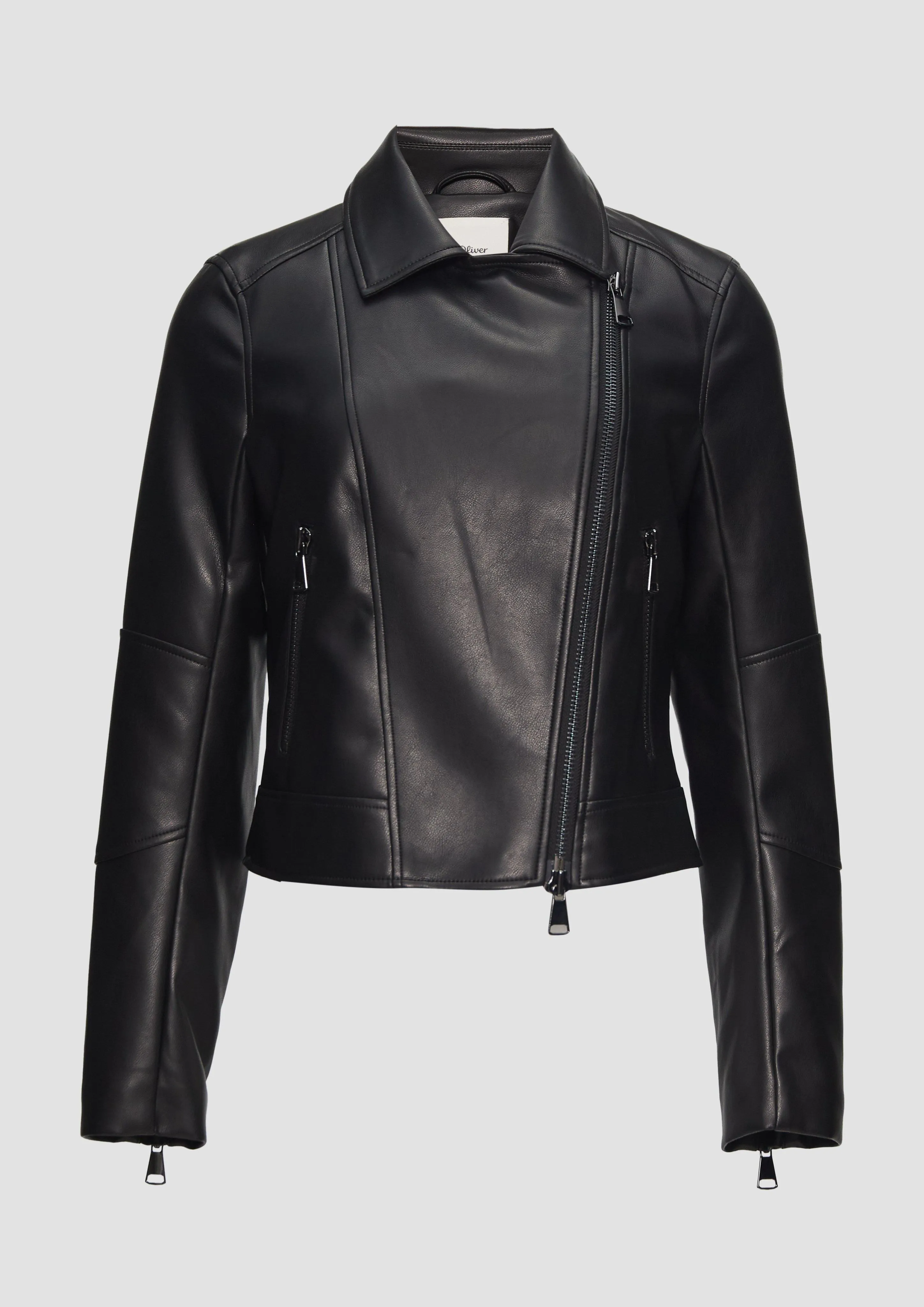 Slim-fitting faux leather jacket with a lapel collar