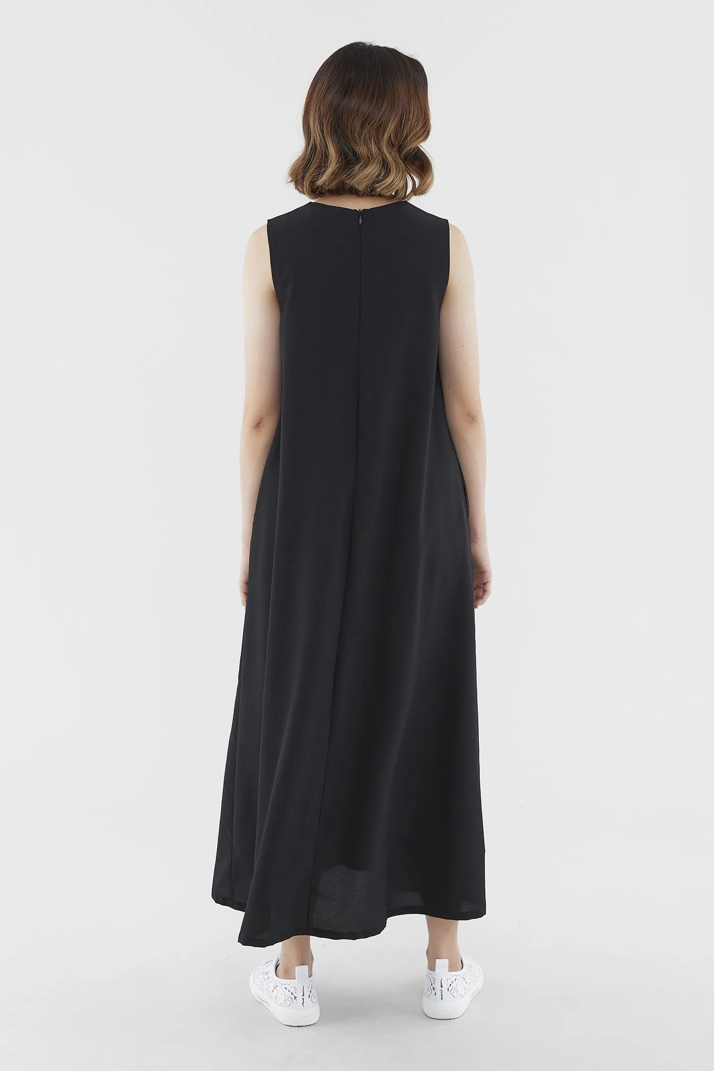 Teoni Column Dress