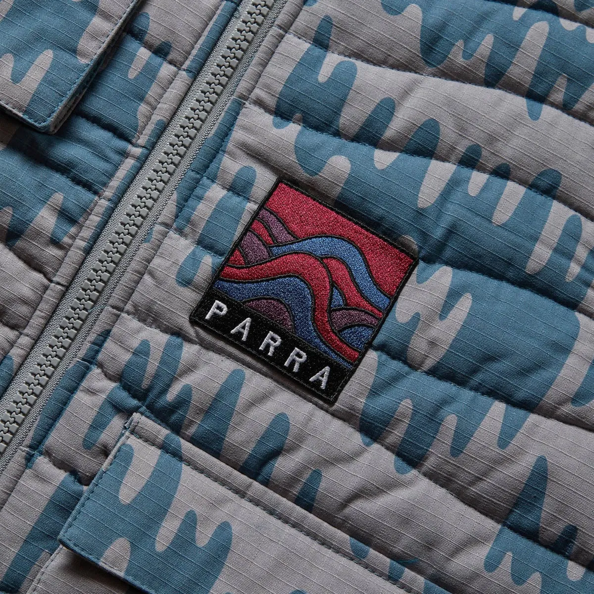 TREMOR PATTERN VEST ALLOY GREY | Bodega