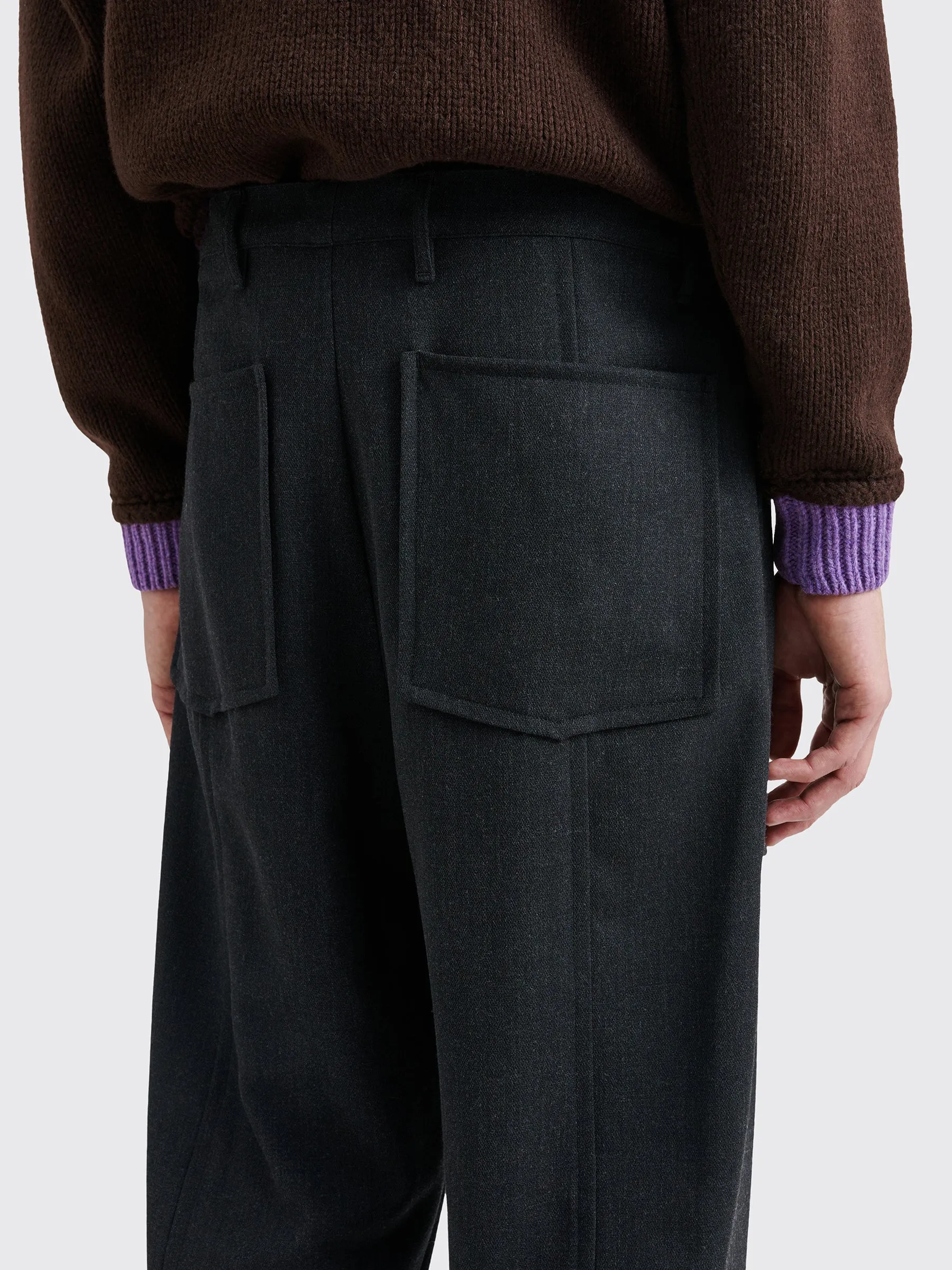 TRÈS BIEN everywear Split Trousers Wool Crepe Black