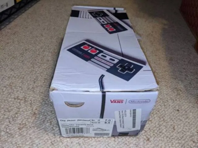 Vans x nintendo old skool console grey dove nes print size 7/8.5 rare